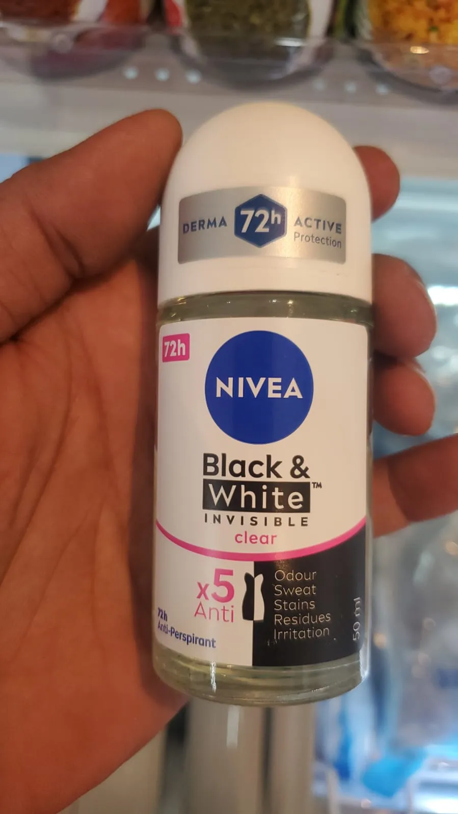 Nivea Black and White / ニベアクールキック /